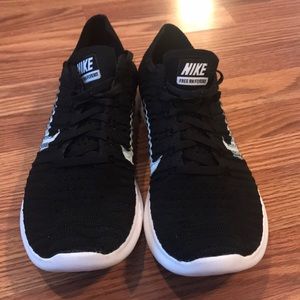 Nike Free RN Flyknit